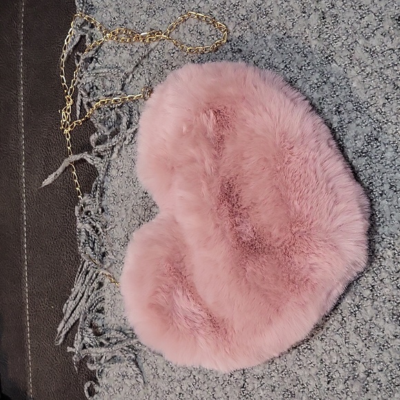 Handbags - Fuzzy Heart Bag